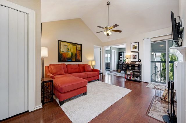6220 Bentwood Trail 606, Dallas, TX 75252