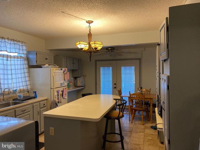 1026 SCOTT ST, Kulpmont, PA 17834