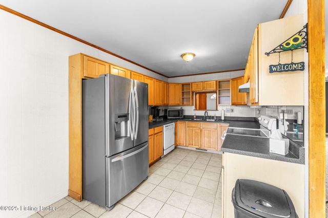 238 Sunfish Rd, Brownsville, KY 42210