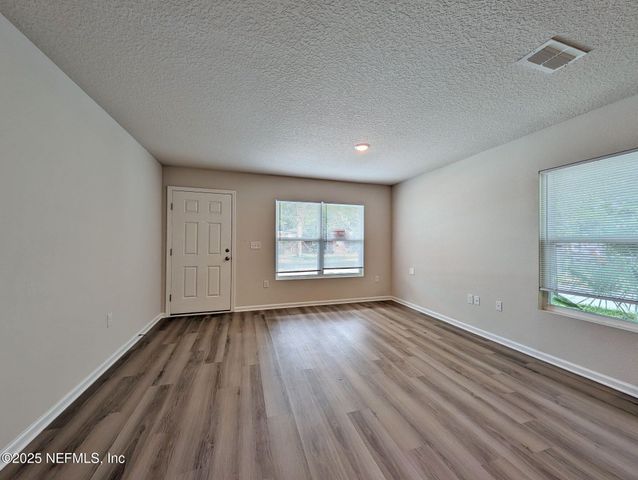 1443 18TH Street W 1, Jacksonville, FL 32209