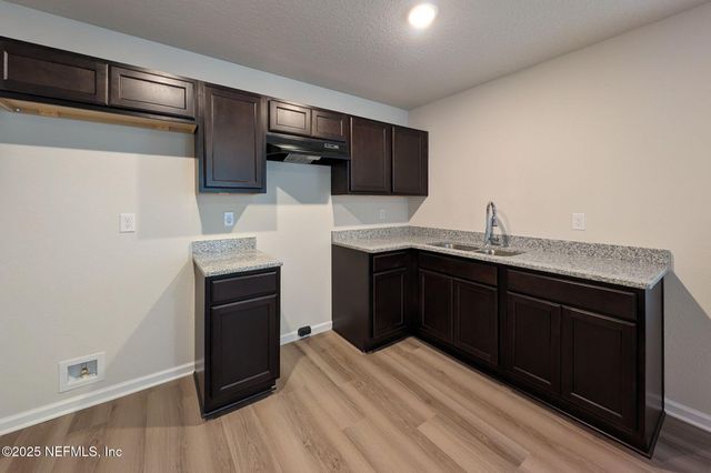 1443 18TH Street W 1, Jacksonville, FL 32209