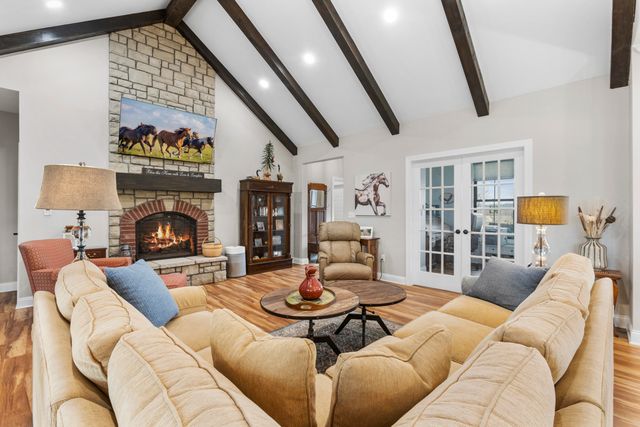 1346 Mundys Landing Road, Versailles, KY 40383