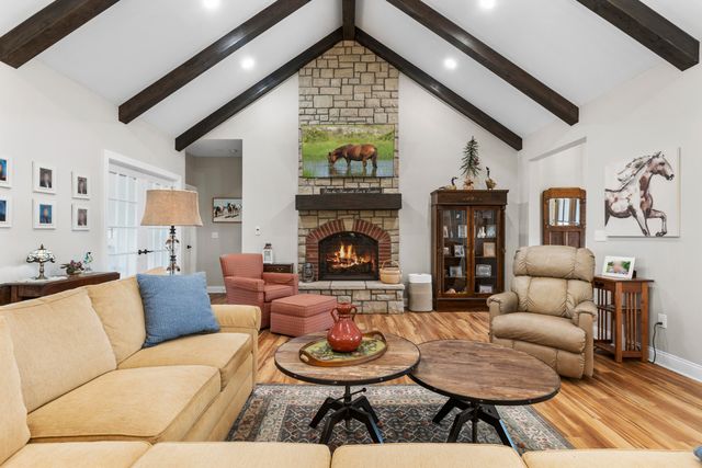 1346 Mundys Landing Road, Versailles, KY 40383