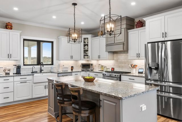 1346 Mundys Landing Road, Versailles, KY 40383
