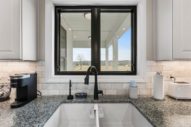 1346 Mundys Landing Road, Versailles, KY 40383