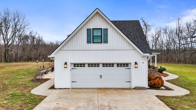 1346 Mundys Landing Road, Versailles, KY 40383