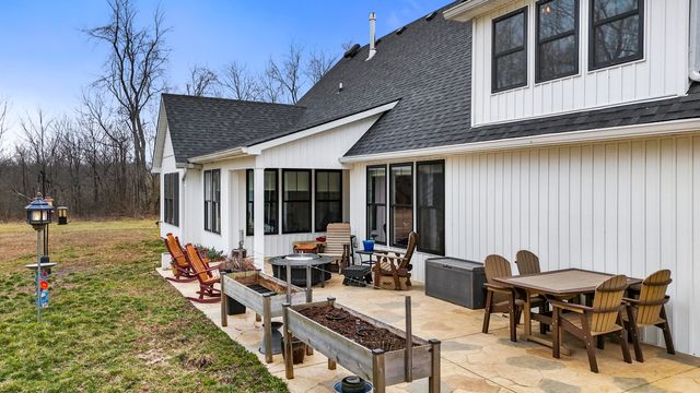 1346 Mundys Landing Road, Versailles, KY 40383