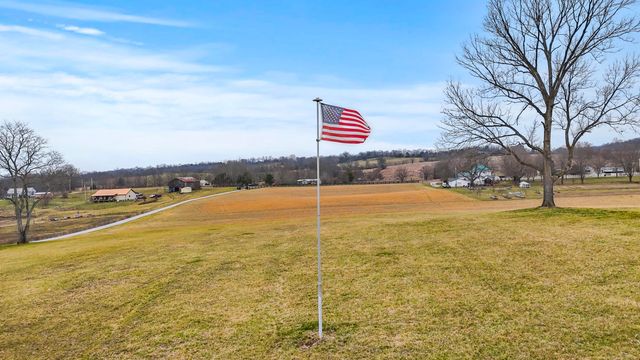 1346 Mundys Landing Road, Versailles, KY 40383