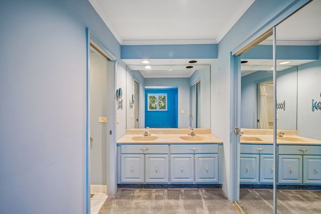 1466 Concorde Circle, Highland Park, IL 60035