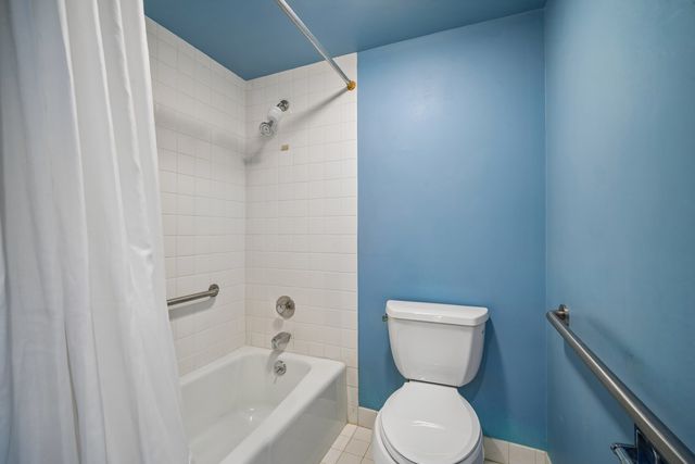 1466 Concorde Circle, Highland Park, IL 60035