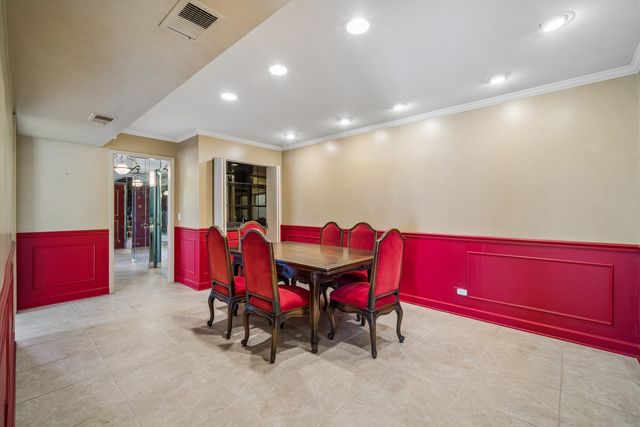 1466 Concorde Circle, Highland Park, IL 60035