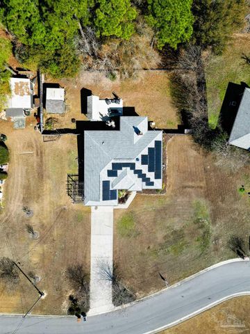 5565 Whispering Woods Dr, Pace, FL 32571