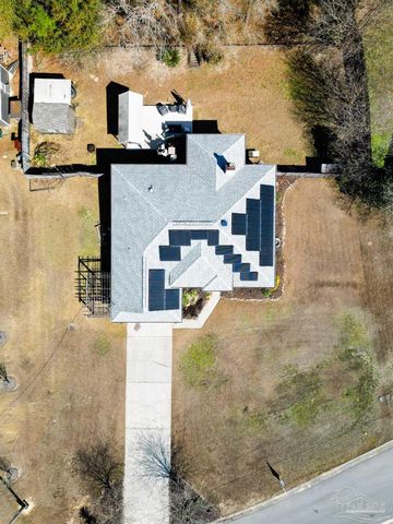 5565 Whispering Woods Dr, Pace, FL 32571