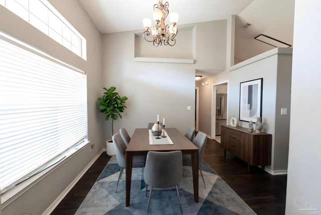 5565 Whispering Woods Dr, Pace, FL 32571