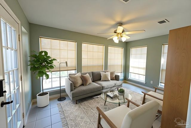 5565 Whispering Woods Dr, Pace, FL 32571