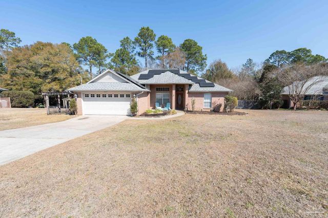 5565 Whispering Woods Dr, Pace, FL 32571