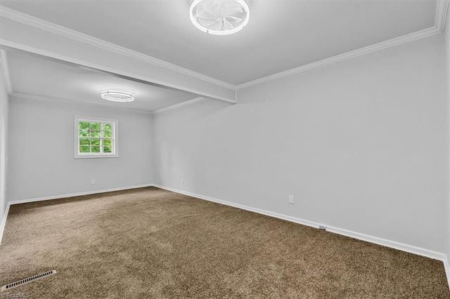 5005 Farmoor Circle, Winston-salem, NC 27105