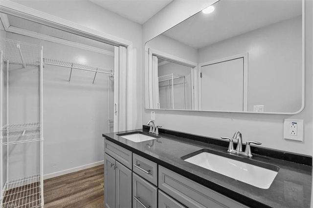 5005 Farmoor Circle, Winston-salem, NC 27105