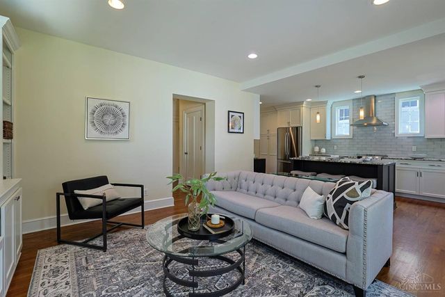 3004 Springer Avenue, Cincinnati, OH 45208