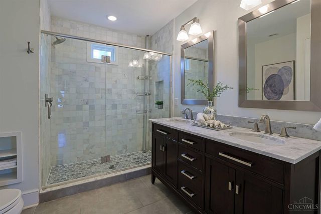 3004 Springer Avenue, Cincinnati, OH 45208