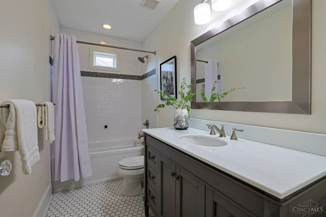 3004 Springer Avenue, Cincinnati, OH 45208