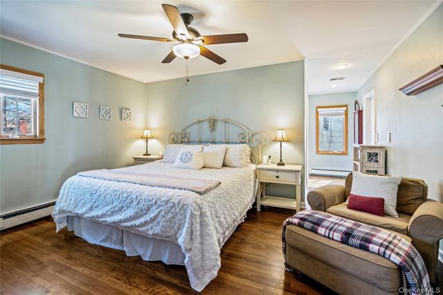 5 Martin Lane, Old Bethpage, NY 11804