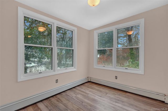 11 Island Road, Sound Beach, NY 11789