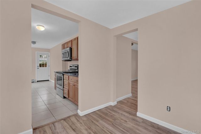 11 Island Road, Sound Beach, NY 11789