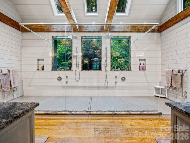 64 Bee Tree Way, Lake Toxaway, NC 28747