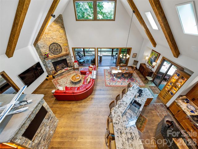 64 Bee Tree Way, Lake Toxaway, NC 28747