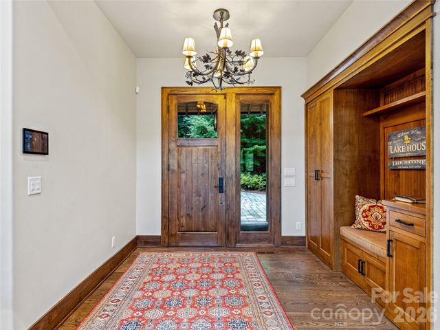 64 Bee Tree Way, Lake Toxaway, NC 28747