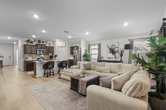 6533 Waterfall Lane, Princeton, TX 75407