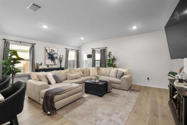 6533 Waterfall Lane, Princeton, TX 75407