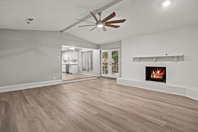 105 Kent Drive, Pittsburg, TX 75686