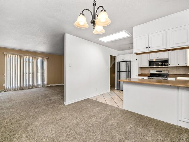 27313 Habana Rd, Pueblo, CO 81006