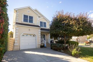 2 1st Street, Sayreville, NJ 08872