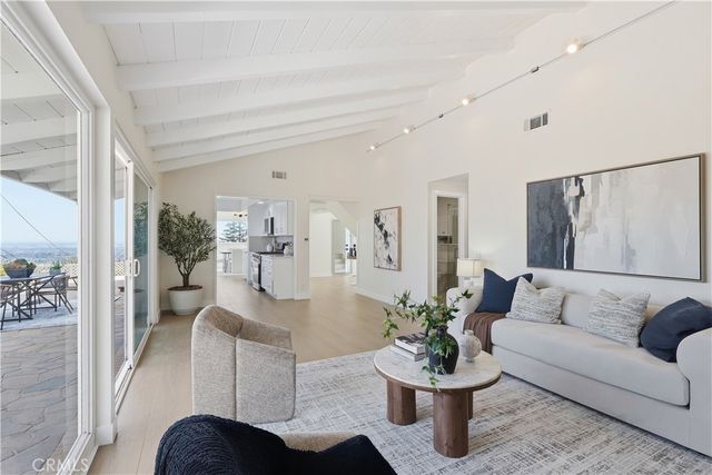 5123 Willow Wood, Rolling Hills Estates, CA 90274