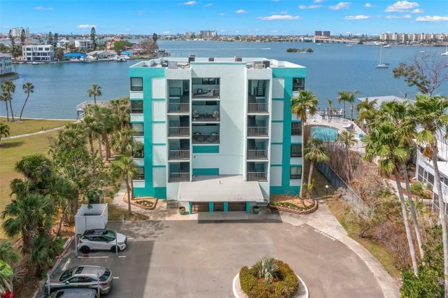 1848 SHORE DRIVE S 402, South Pasadena, FL 33707