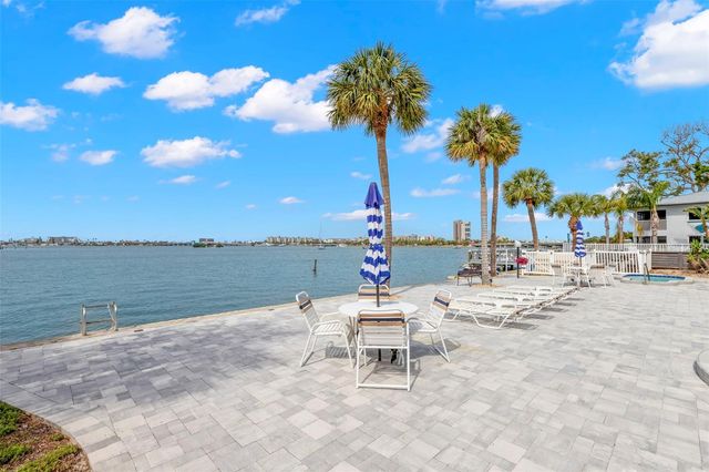 1848 SHORE DRIVE S 402, South Pasadena, FL 33707