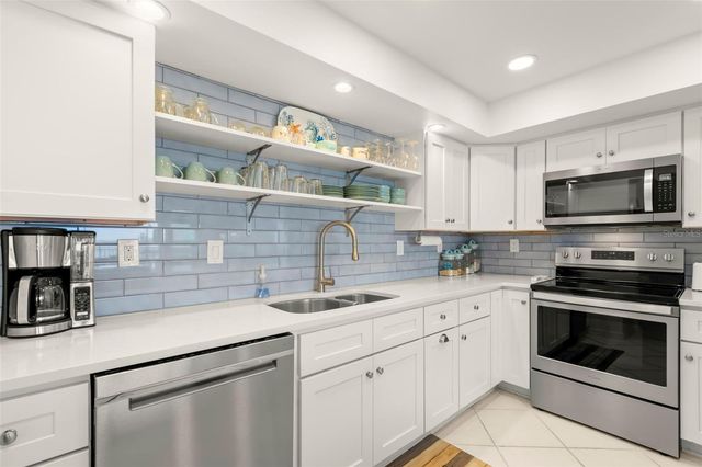 1848 SHORE DRIVE S 402, South Pasadena, FL 33707