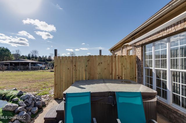 192 Southbrook Drive, Byhalia, MS 38611