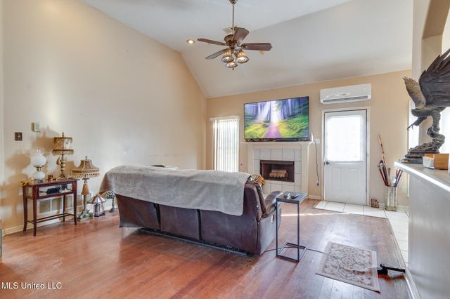 192 Southbrook Drive, Byhalia, MS 38611