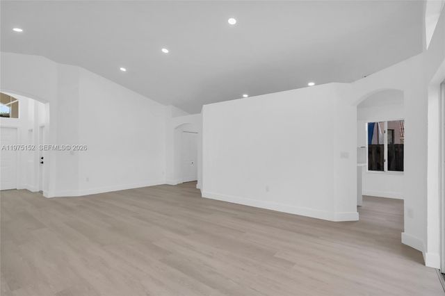 16333 SW 68th Ter, Miami, FL 33193