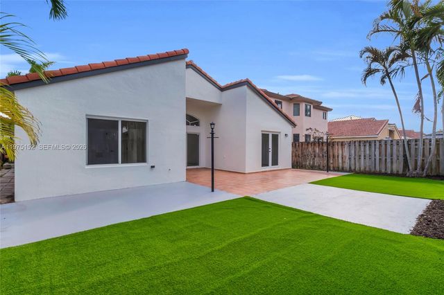 16333 SW 68th Ter, Miami, FL 33193