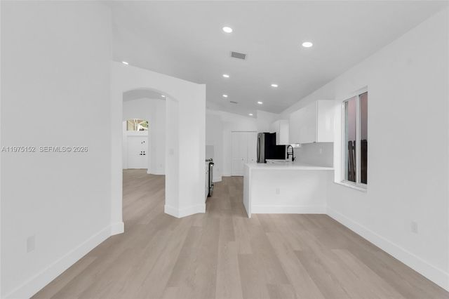 16333 SW 68th Ter, Miami, FL 33193