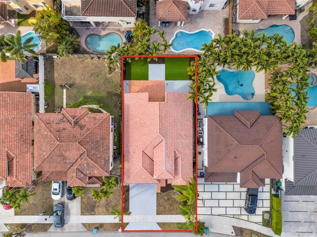 16333 SW 68th Ter, Miami, FL 33193