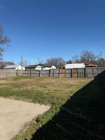 509 Bethlehem Street, Terrell, TX 75160