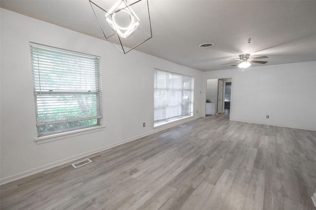 8301 Llano Avenue, Benbrook, TX 76116