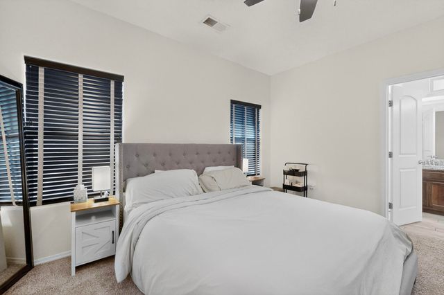 890 Fire Wheel Loop, Los Lunas, NM 87031