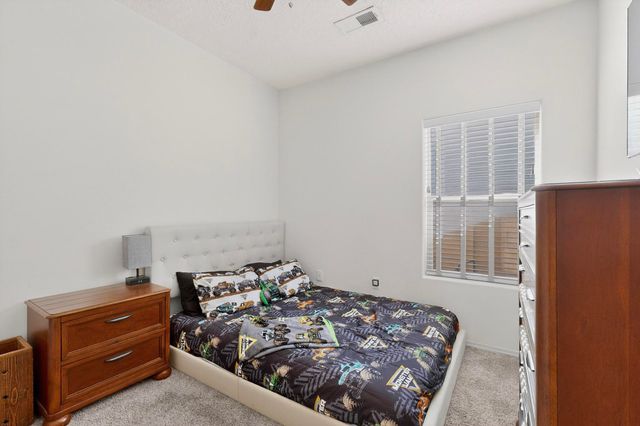 890 Fire Wheel Loop, Los Lunas, NM 87031